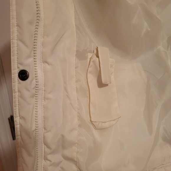 Ivory vest - Picture 6 of 9